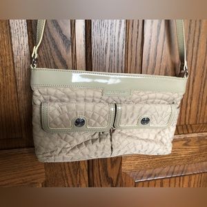 Womens Vera Bradley crossbody purse